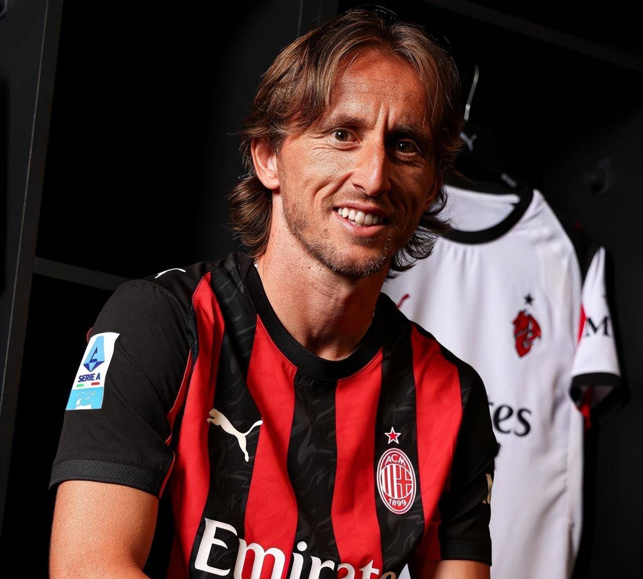 温家宝告别申花：五年时光 哭过笑过唯有感恩