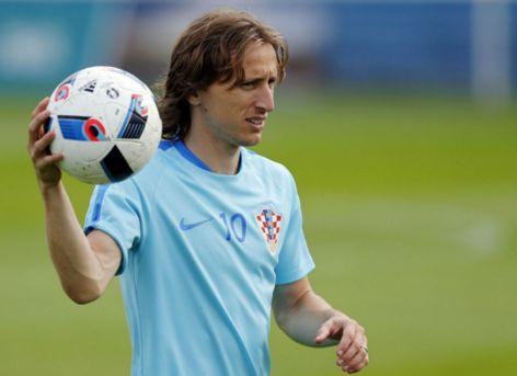 全新卡牌手游《圣斗士星矢：重生2》概念CG现已公布！